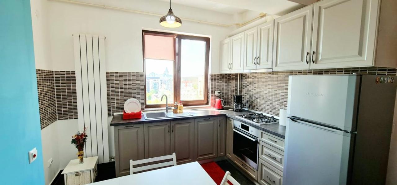 Palas View Apartments Near Palas Mall 이아시 외부 사진